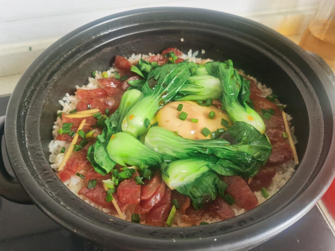 腊肠煲仔饭