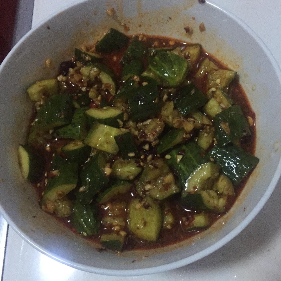 凉拌黄瓜