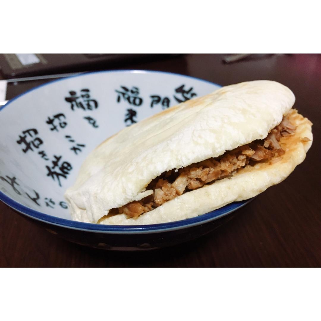 腊汁肉夹馍