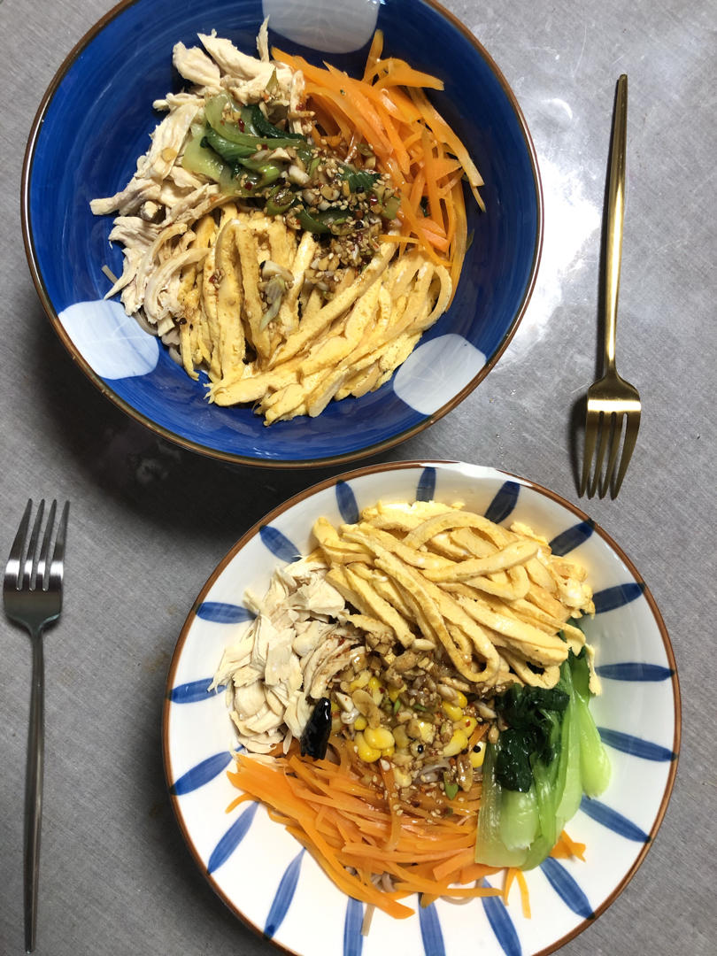快手减脂餐❗️爆好吃的凉拌鸡丝荞麦面