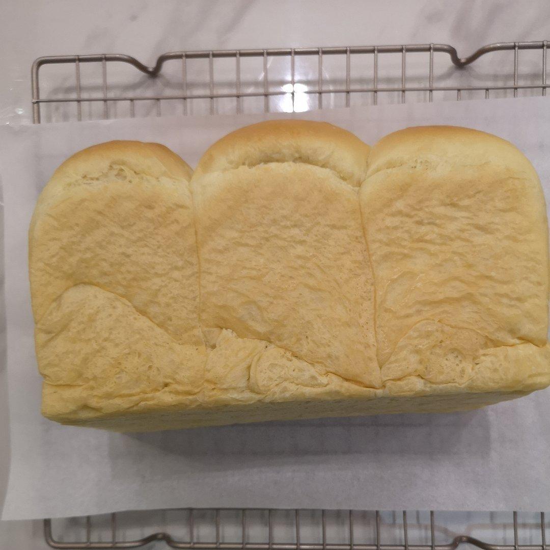 烫种鲜奶吐司