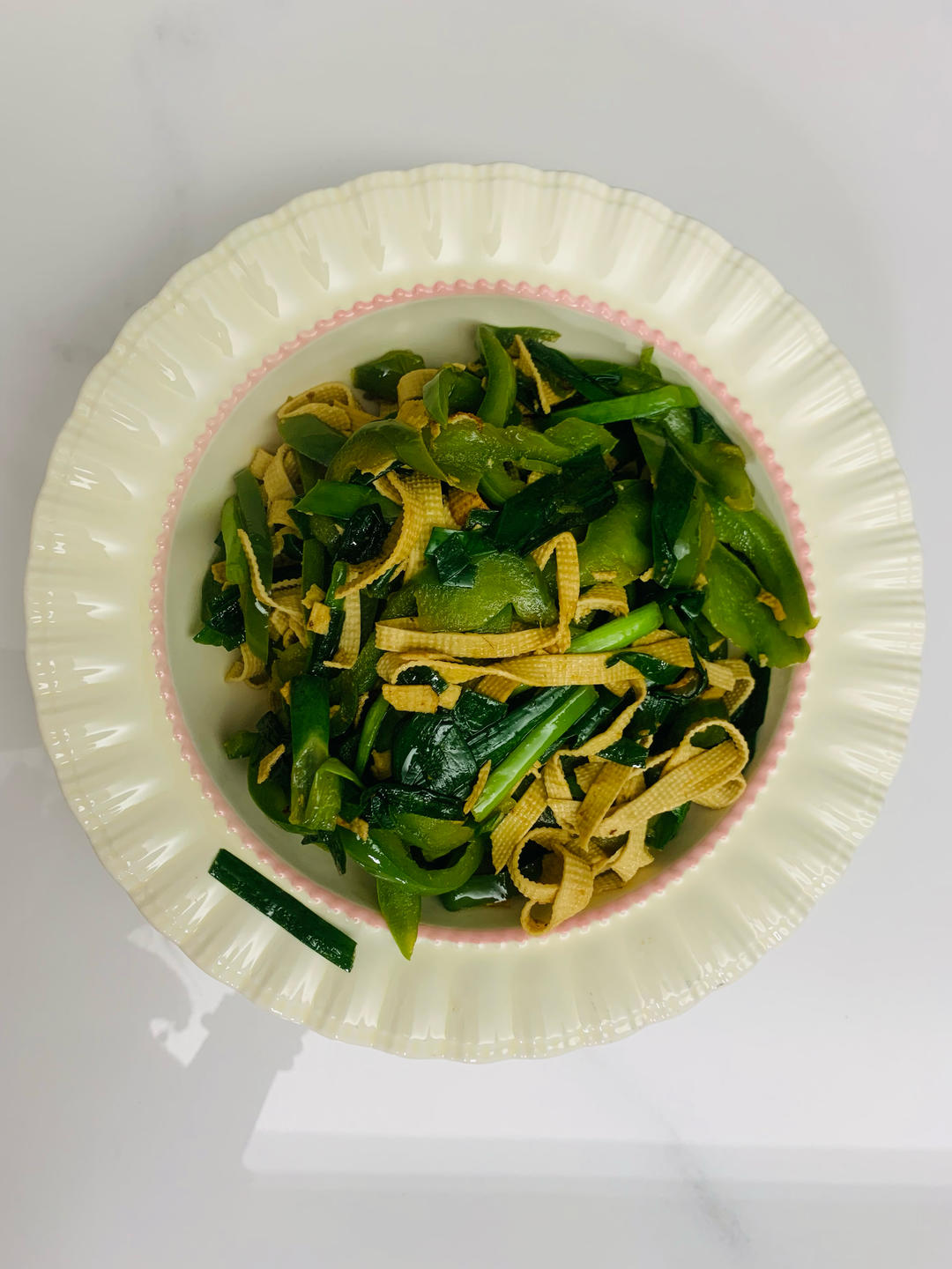 1分钟学会韭菜炒千张｜家常好菜