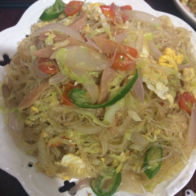 包菜粉丝炒鸡蛋