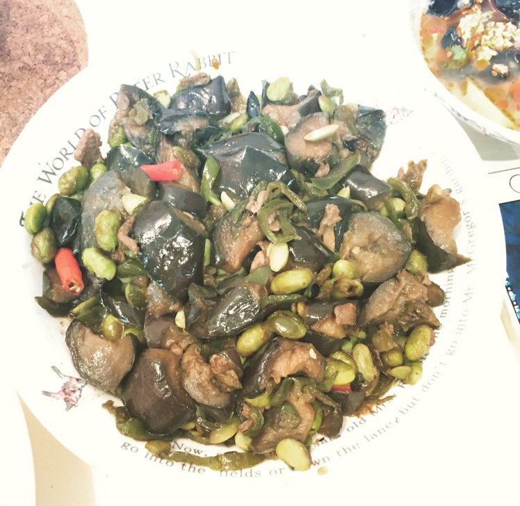 毛豆肉丁炒茄子