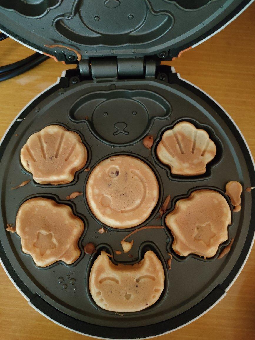 华夫饼机卡通小蛋糕
