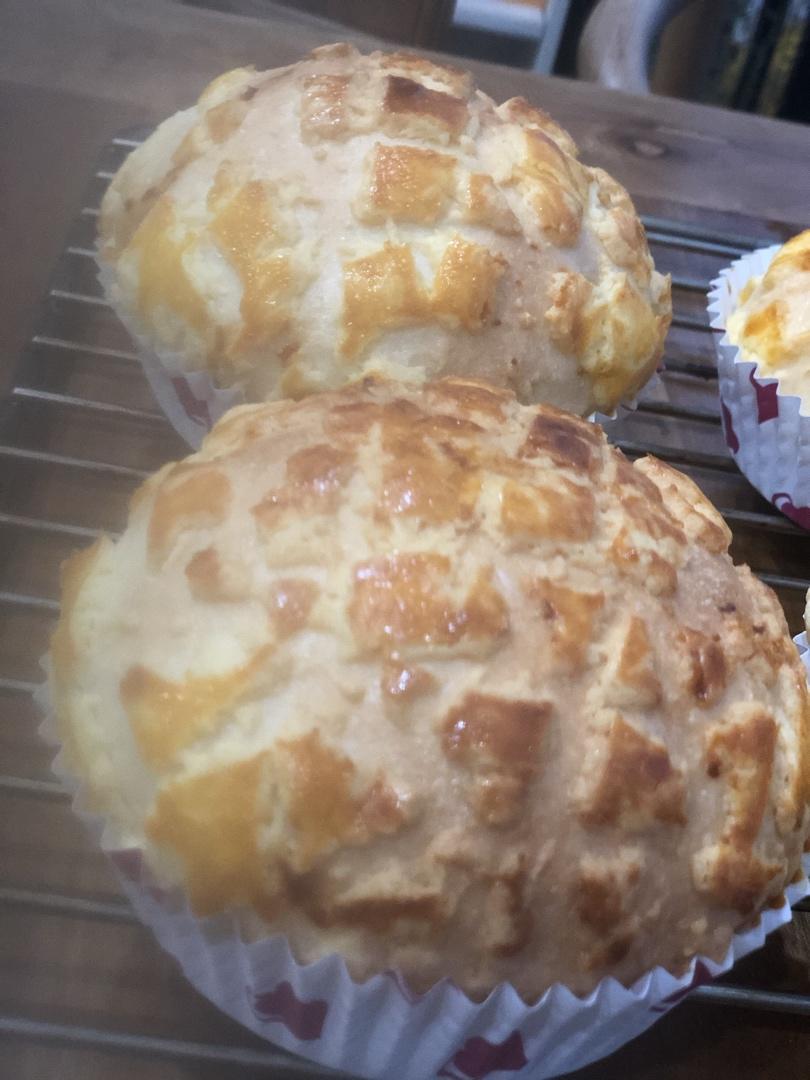 好吃到炸裂的港式菠萝包（附带制作酥皮的小视频）