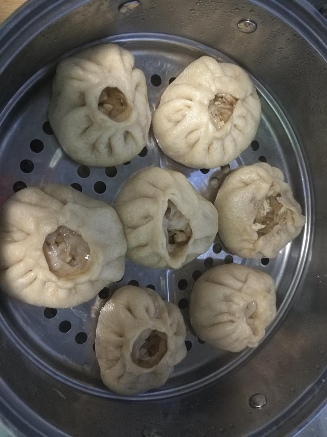 西葫芦虾皮包子