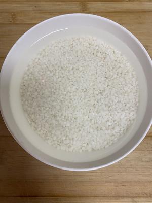香菇腊肠烧麦的做法 步骤1