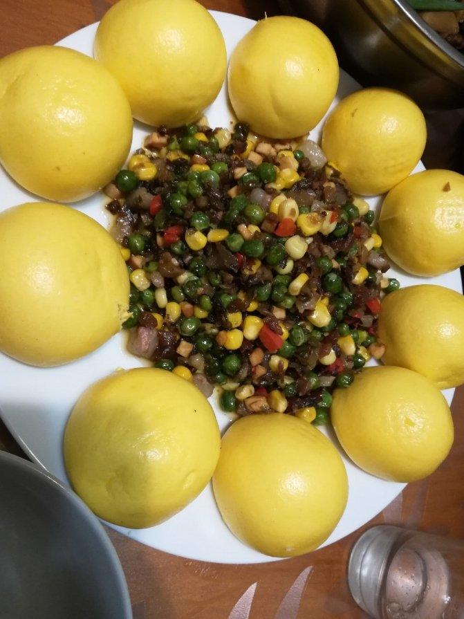 西蜀子云亭做的玉米面窝窝头碗夹配菜