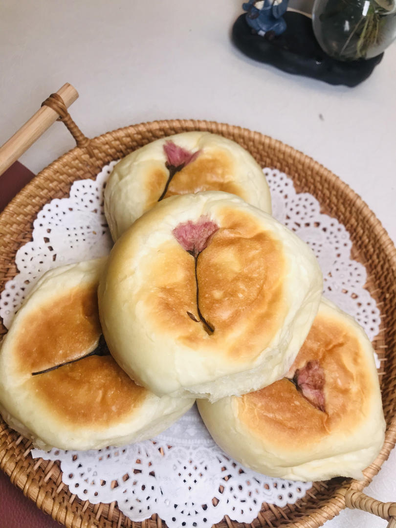 日式樱花紫米包