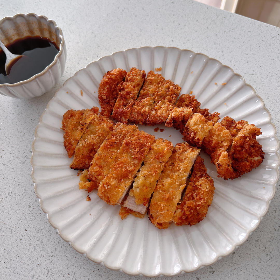 日式炸猪排（附炸猪排酱超⋯好吃😋）