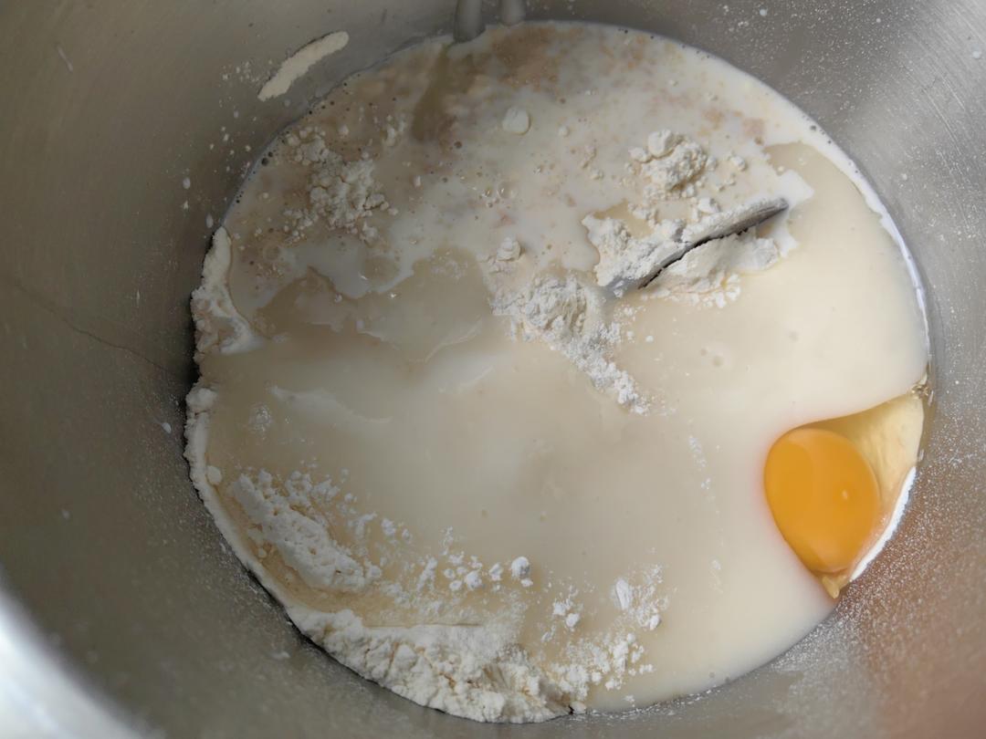 纯奶手撕吐司的做法 步骤1