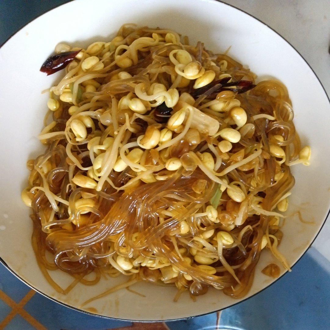 黄豆芽炒粉条