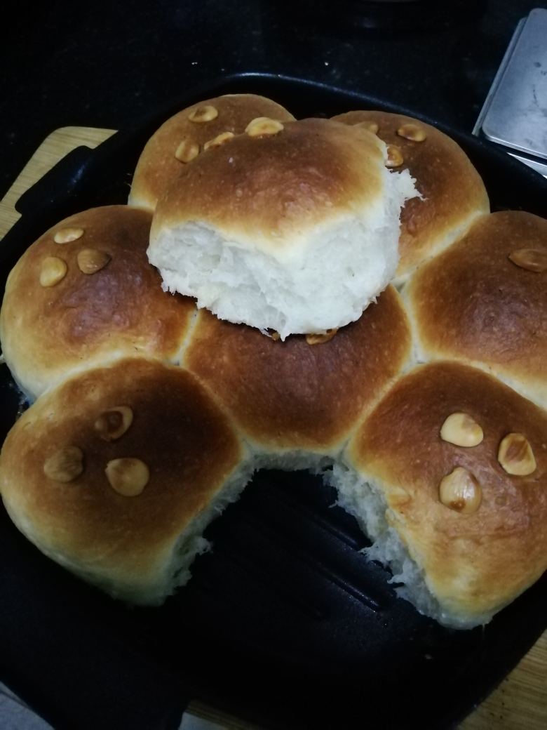 椰浆泡浆小面包（面包机与小烤箱合作）的做法
