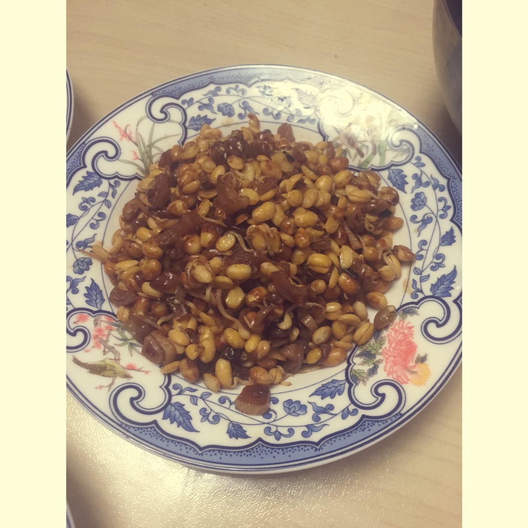 酱肉皮炒黄豆