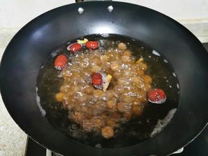 红枣桂圆鸡蛋汤的做法 步骤2