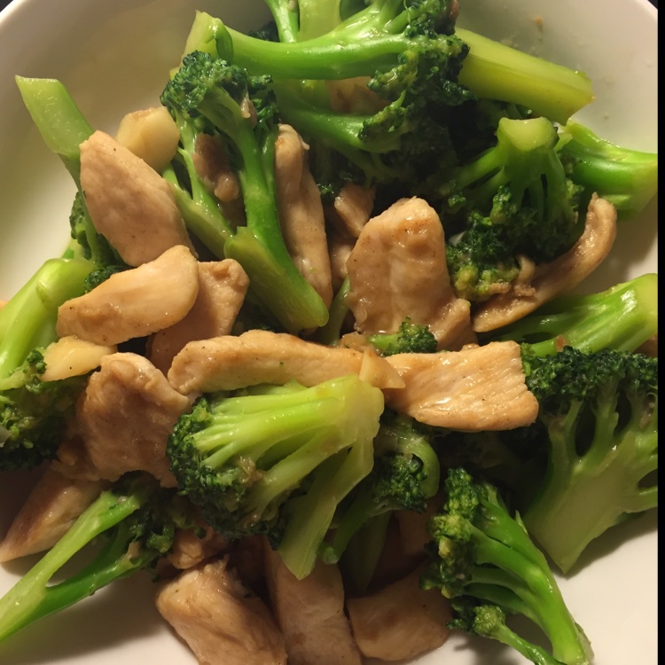 西兰花炒鸡肉