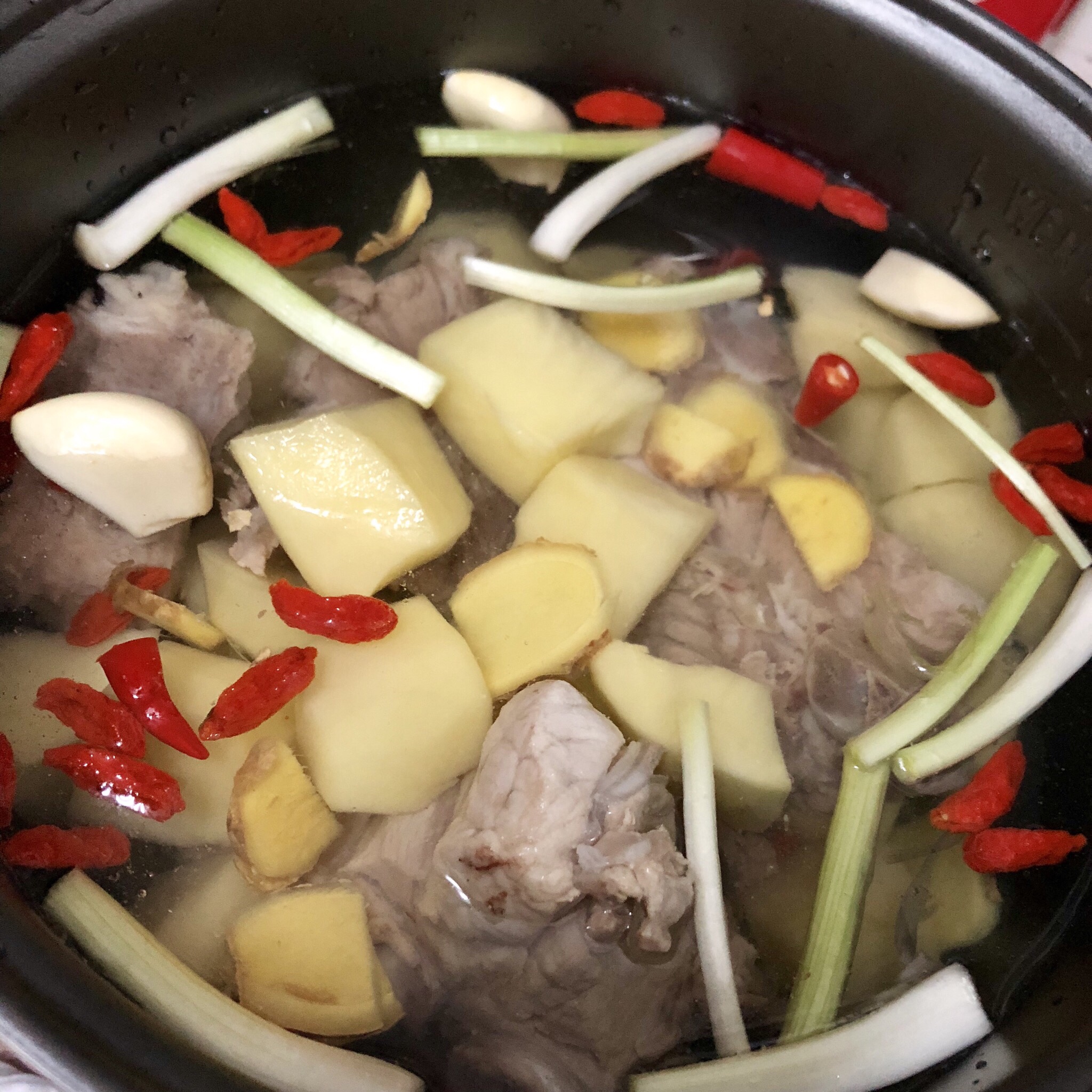 龙骨土豆汤的做法 步骤4