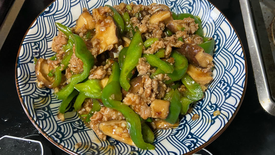 酱汁浓郁！超级下饭的家常菜肉末香菇