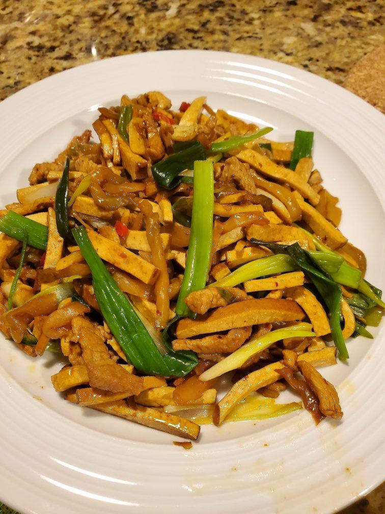 榨菜香干肉丝
