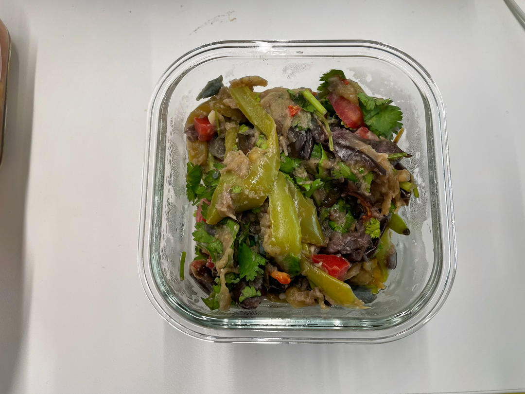茄子皮蛋擂辣椒