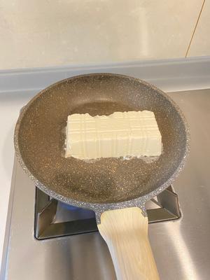 鸡蛋抱豆腐的做法 步骤1