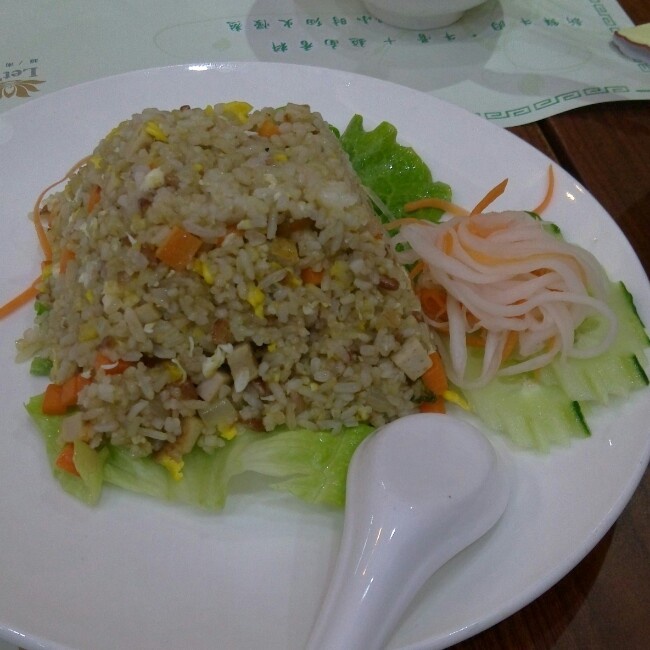外食__走走停停。