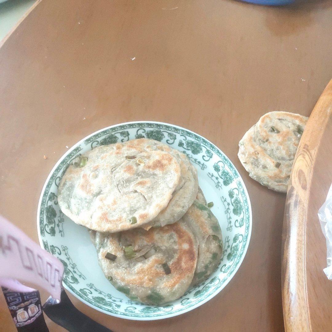 葱油饼（附外酥里嫩的技巧）