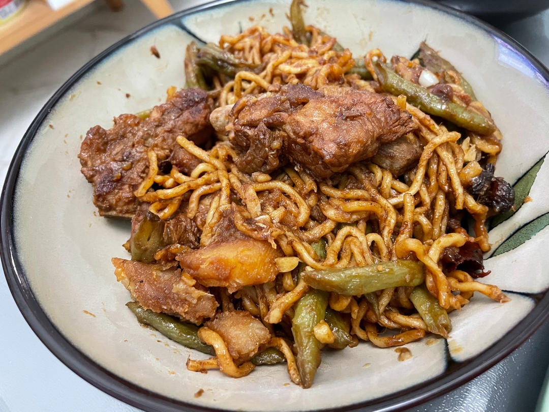 硬菜代表--排骨炖豆角土豆（豆角焖面胚子）
