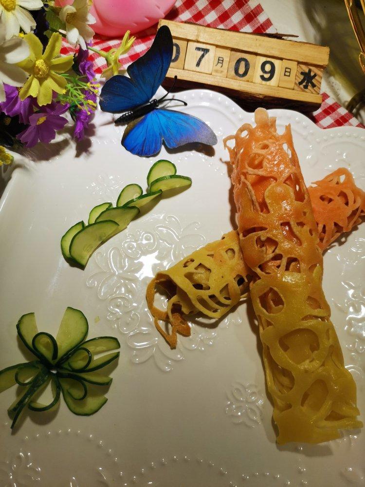 渐变色蕾丝蛋卷