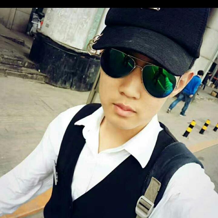 小鸟伊人的女汉子