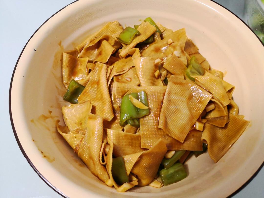 尖椒炒豆皮➕灵魂汤汁