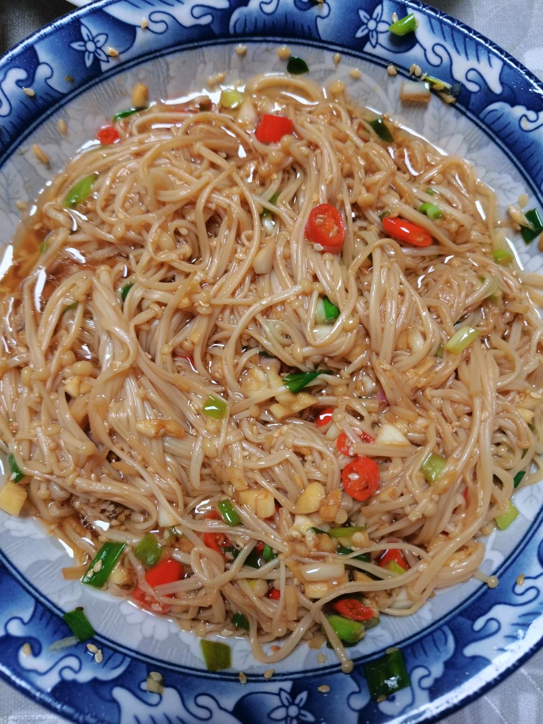 凉拌金针菇