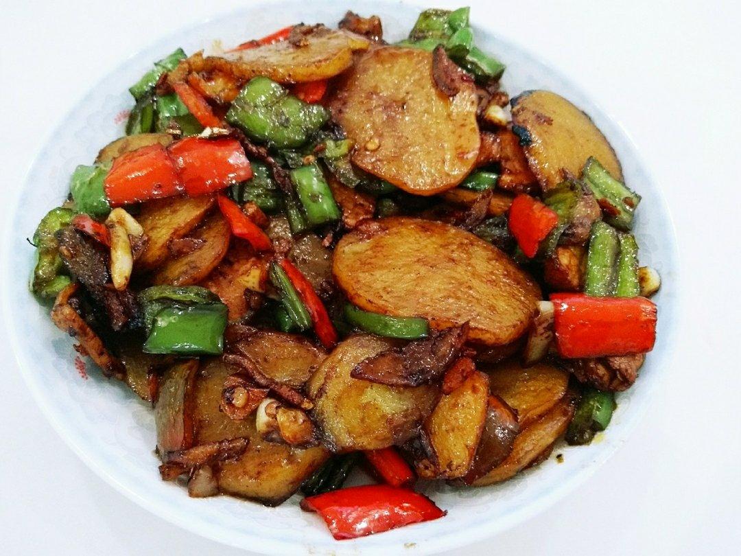 干锅土豆片