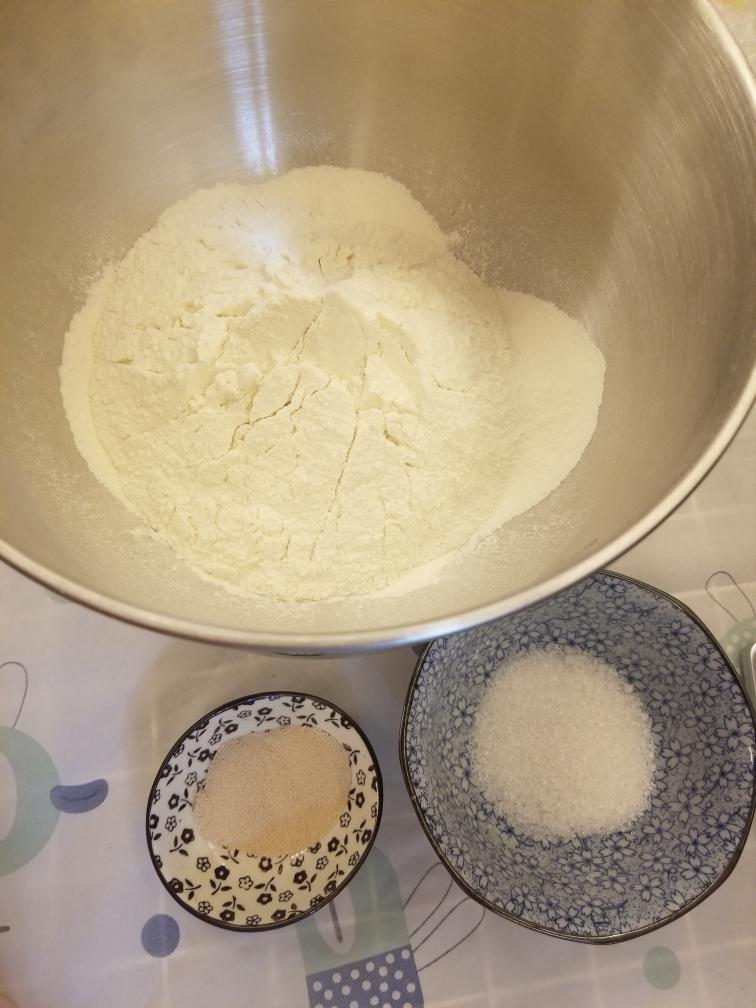 纯奶手撕吐司的做法 步骤1