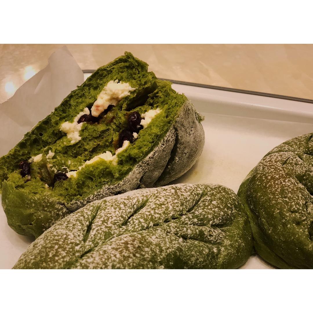 比原麦山丘还好吃的【抹茶麻薯古早味面包】肉松红豆沙