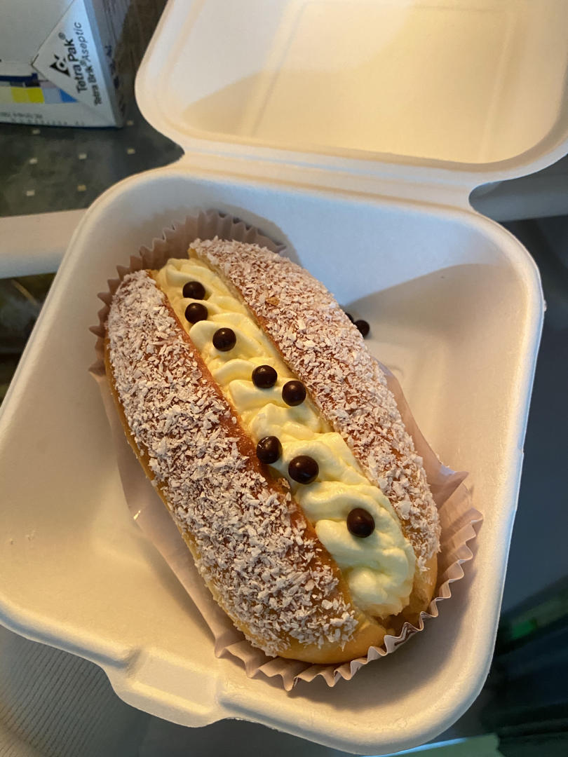 超软绵椰蓉咸奶油面包