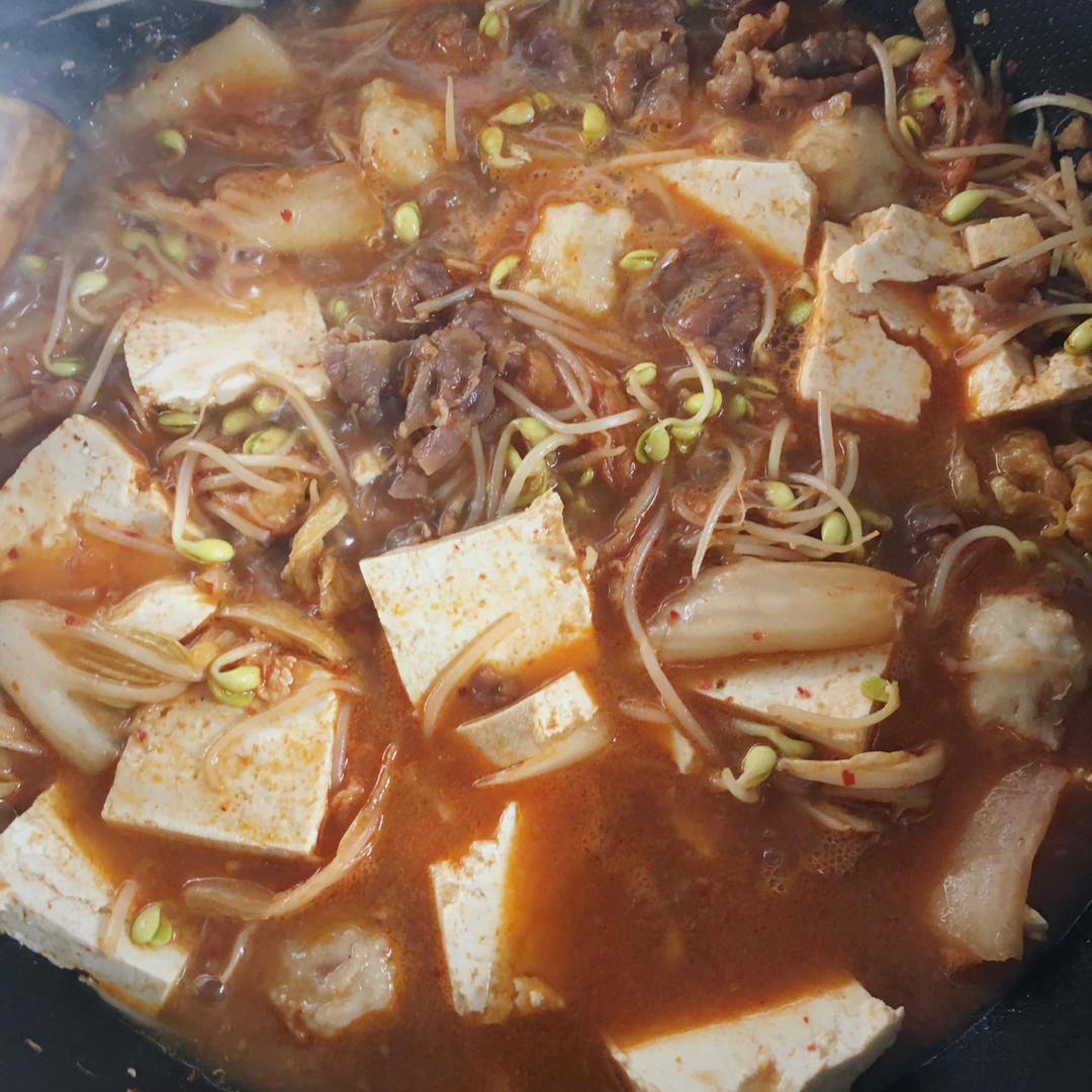 辣白菜豆腐汤