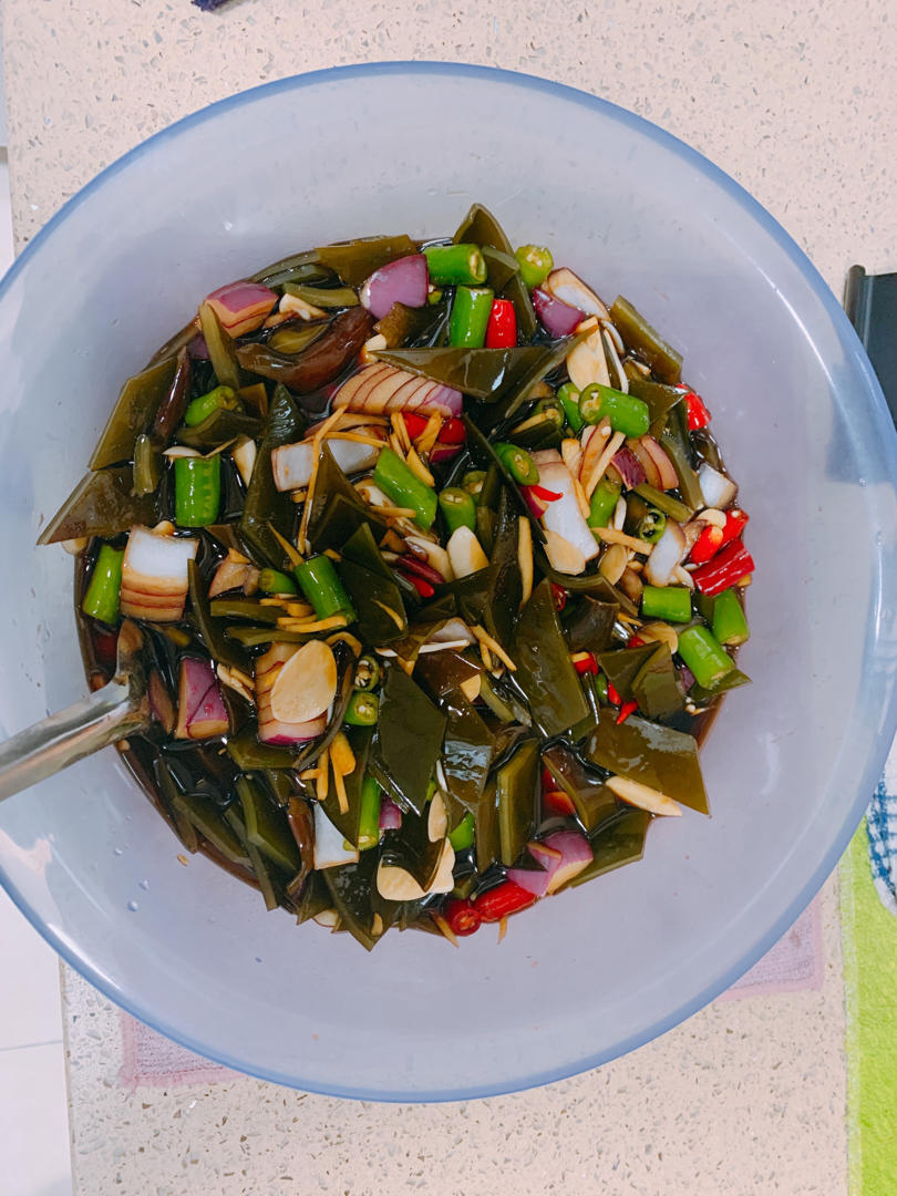 亚莎子宝贝做的简单好吃的老醋海带醋泡海带