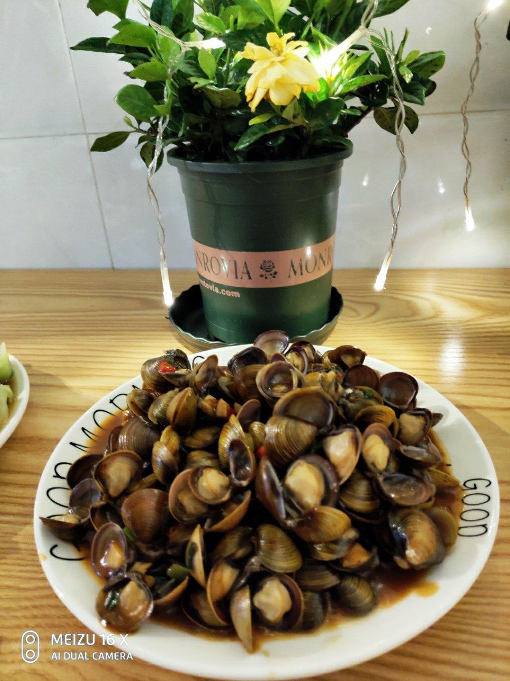 沙茶酱罗勒炒河蚌