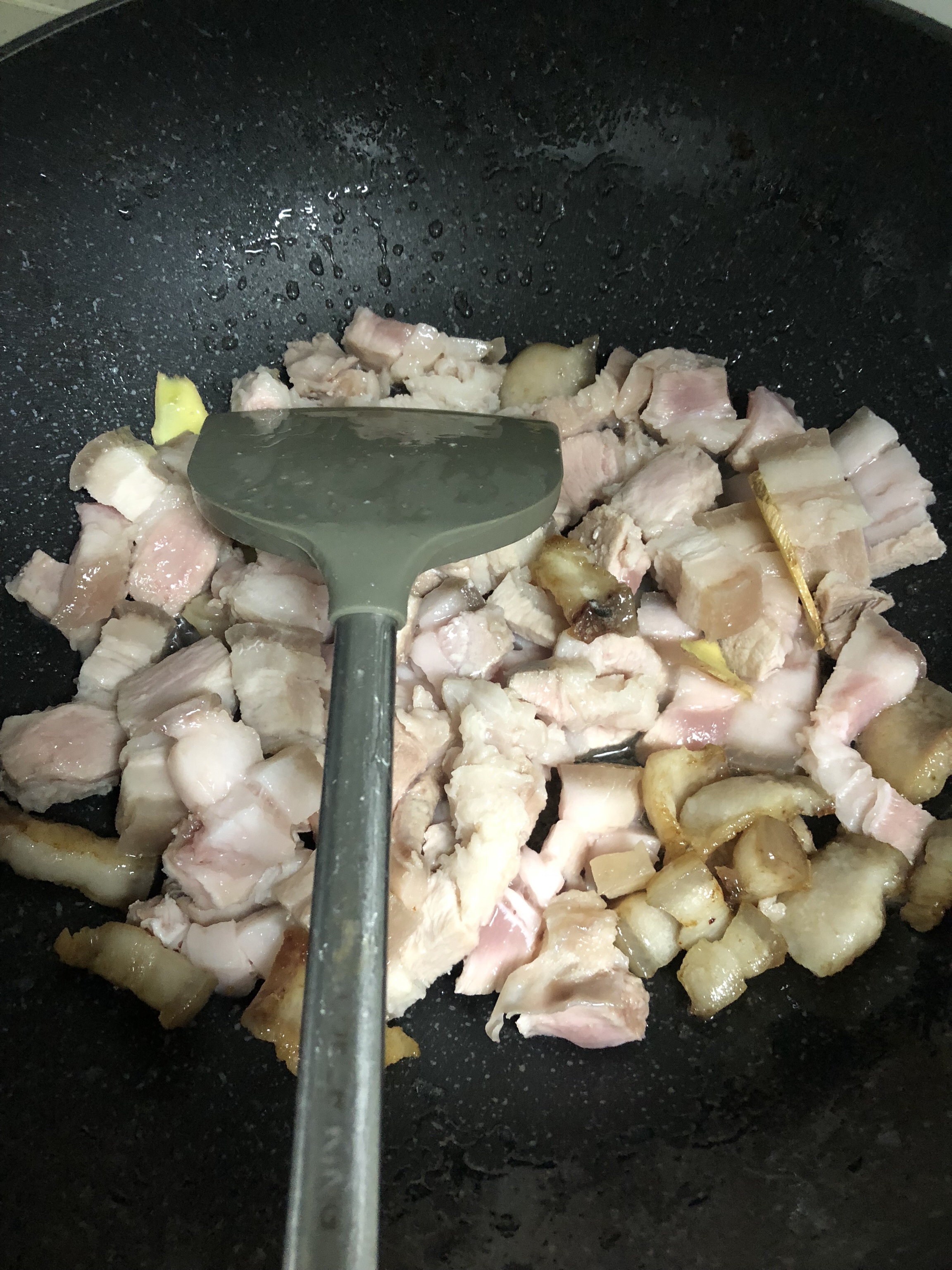 家常红烧肉～豆瓣酱版的做法 步骤3