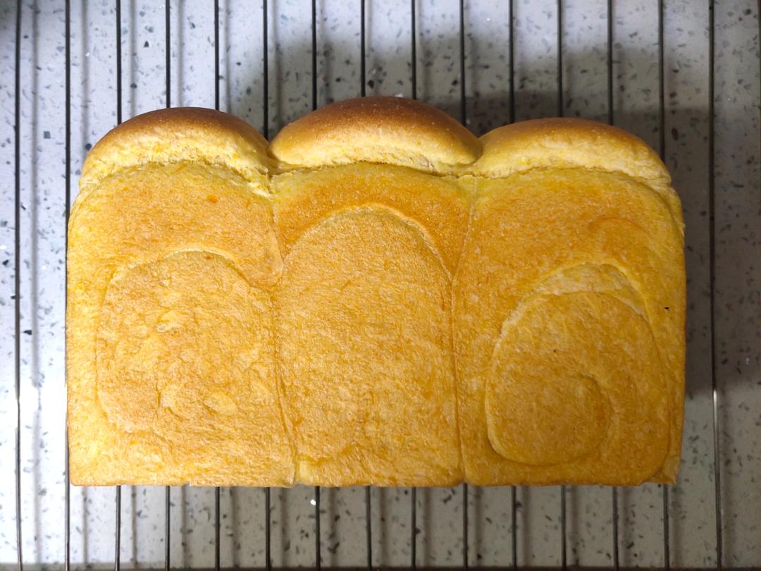 蜂蜜胡萝卜吐司