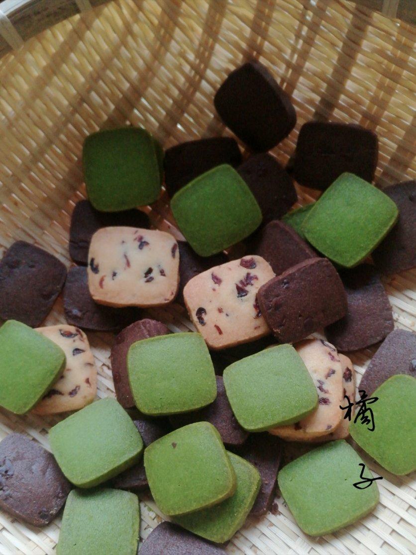 九宫格曲奇礼盒  |  每一格都有不一样的味道