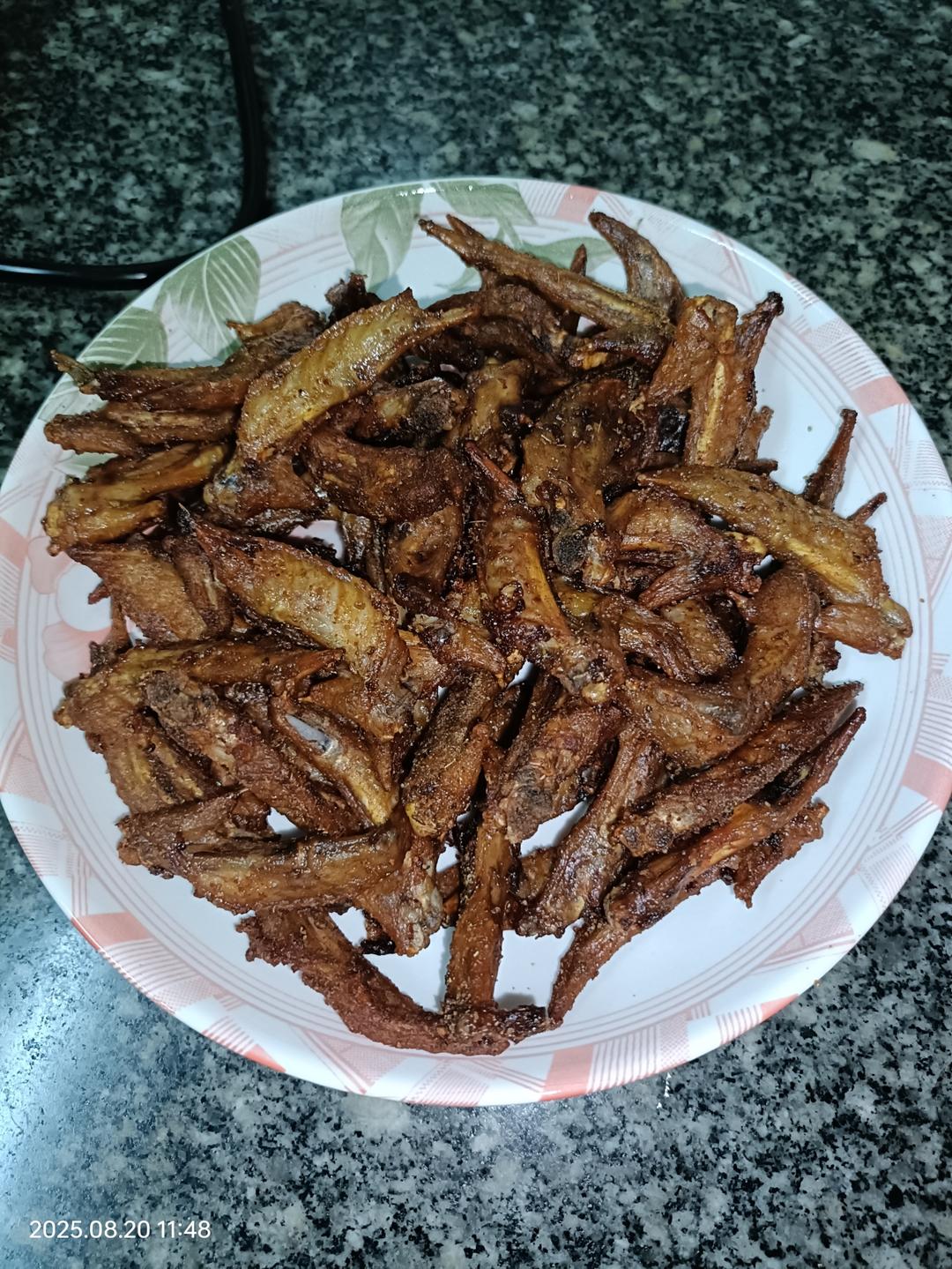 香辣过瘾的鸡翅尖