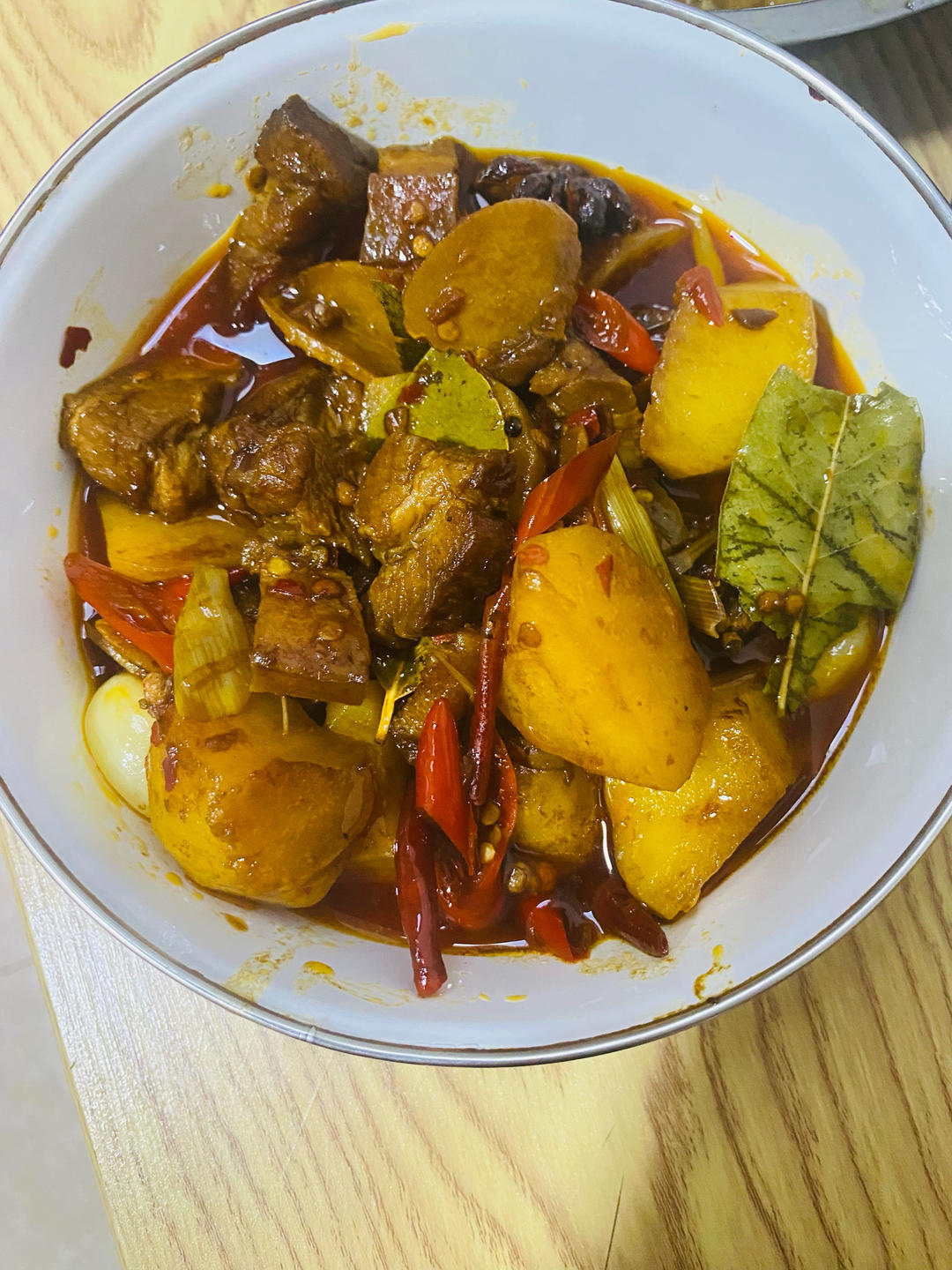 红烧肉炖土豆（丝毫不腻）