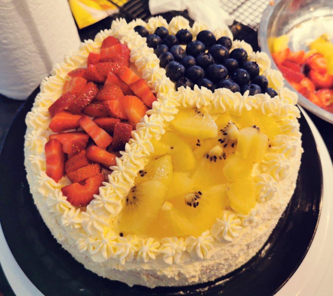 8寸水果生日蛋糕