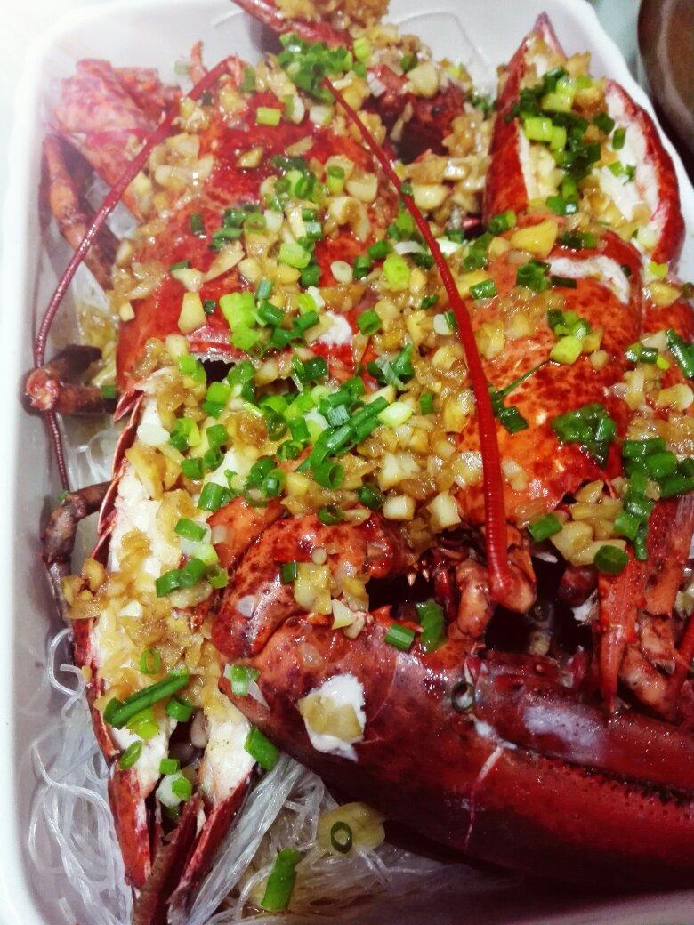 蒜蓉粉丝蒸龙虾