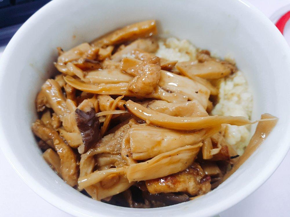杏鲍菇炒肉丝