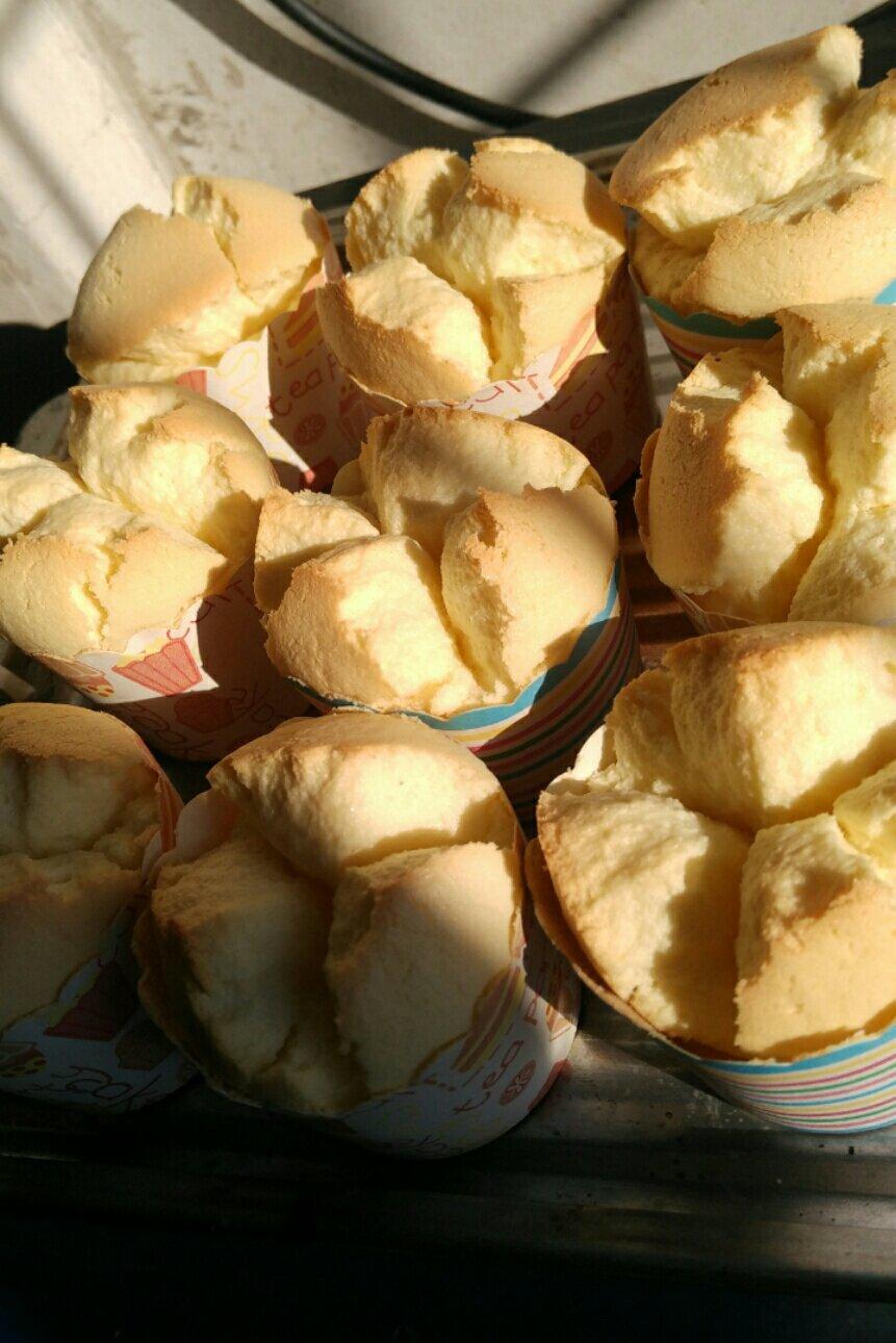 原味戚风纸杯蛋糕（烤箱做纸杯蛋糕）