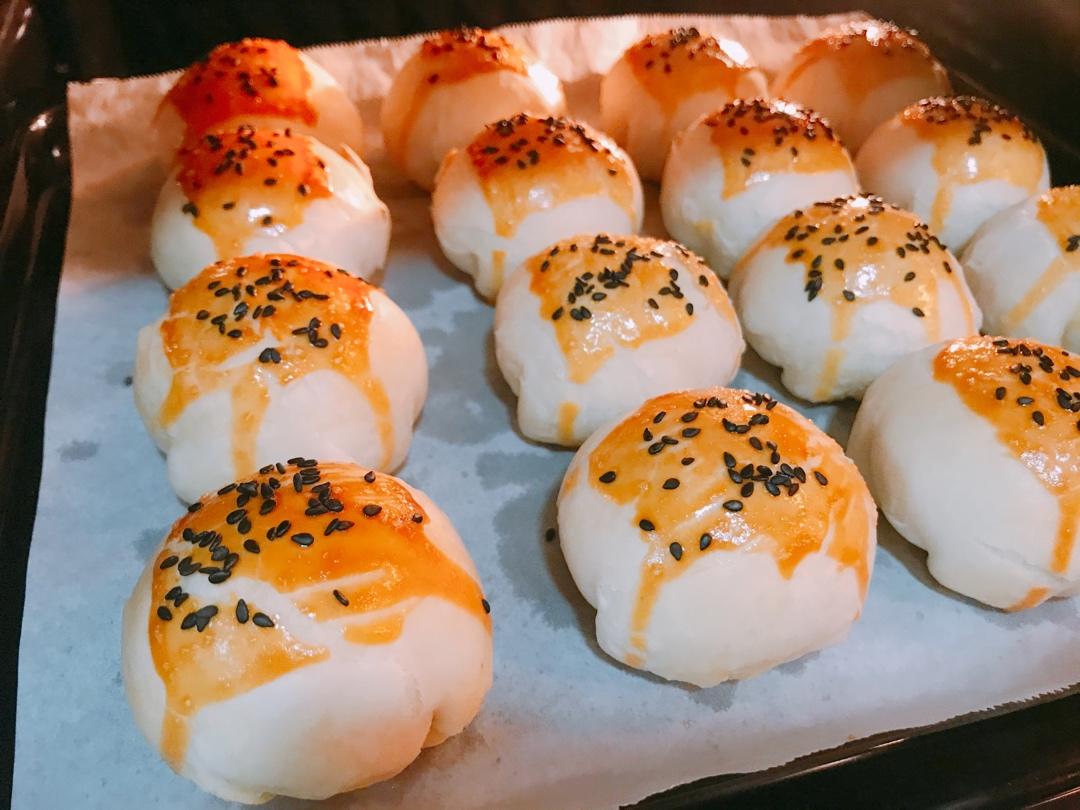 蛋黄酥